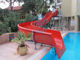 어른들 아이들을 위한 주문 제작된 큰 곡선 워터 슬라이드 복잡한 나선형 수영장 슬라이드