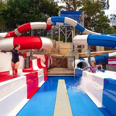 좋은 가격 ODM Water Park Equipment Entertainment Summer Game Fiberglass Slide for Adults 온라인으로