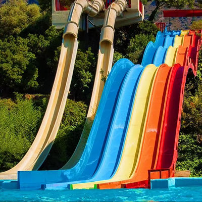 좋은 가격 Customized Size Fiberglass Water Park Slide with 6-8mm Thickness and Over 10 Years Service Life 온라인으로